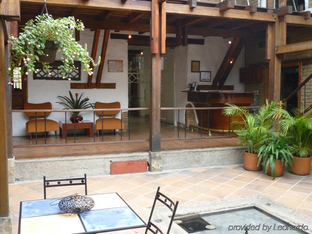 Hotel Casa De La Botica Богота Экстерьер фото
