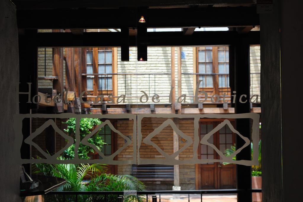 Hotel Casa De La Botica Богота Экстерьер фото
